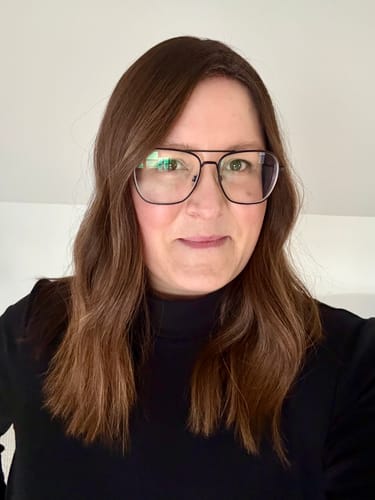 Customer photo review of MOCHA MELT // HAIR TOPPER STUDIO