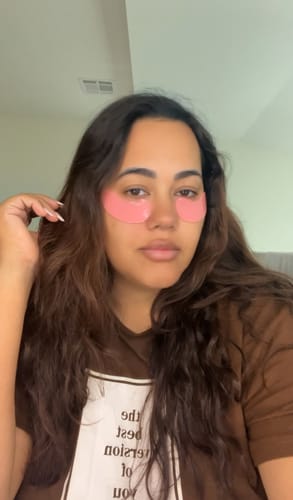 Customer photo review of Lift + Restore Collagen Eye Masks