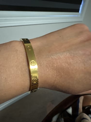 Customer photo review of Plain Jane bangle