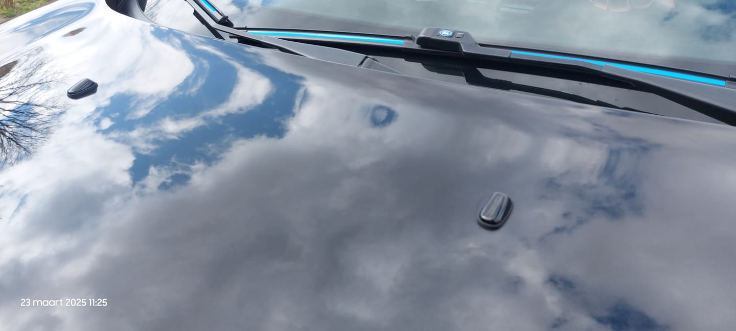 Customer photo review of Genuine Ford Non-Heated 'Mist' Washer Jets (Painted)