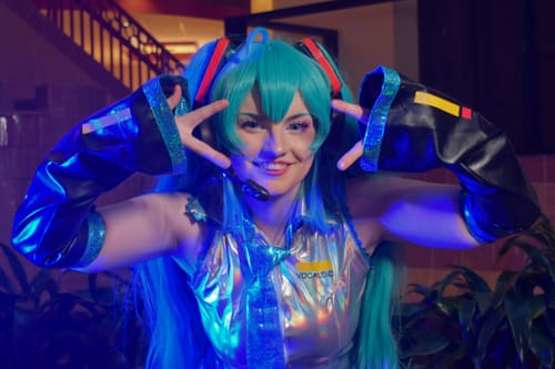 Customer photo review of Alluring Blue