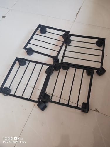Customer photo review of United Crafts Rozy Wheel Pot Stands for Planters