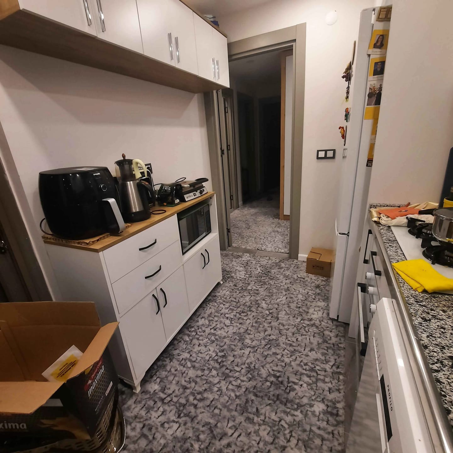 Customer photo review of Rani JE166 Kahve Köşesi Çok Amaçlı Dolap 4 Kapaklı 2 Çekmeceli Kiler Mutfak Dolabı Beyaz - Sepet Ceviz