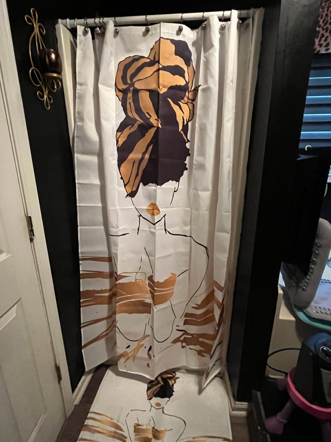 Customer photo review of Oro White Shower Curtain