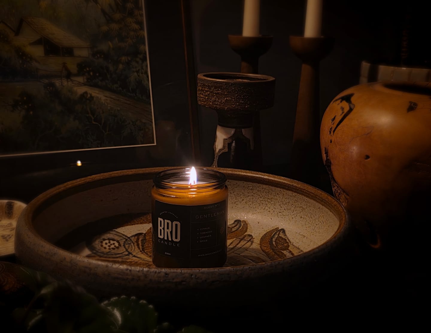 Customer photo review of The Imperial Oud Candle
