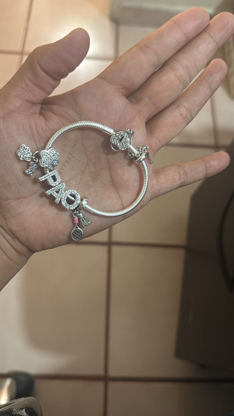 Customer photo review of Charm Letras del Alfabeto