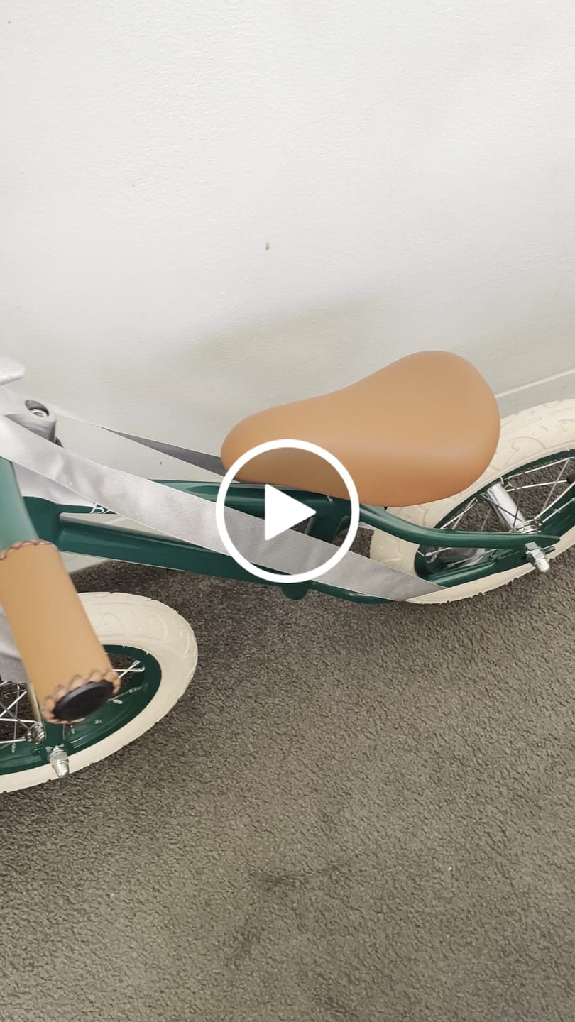 Customer video review of Vintage Balance Bike - Dark Green