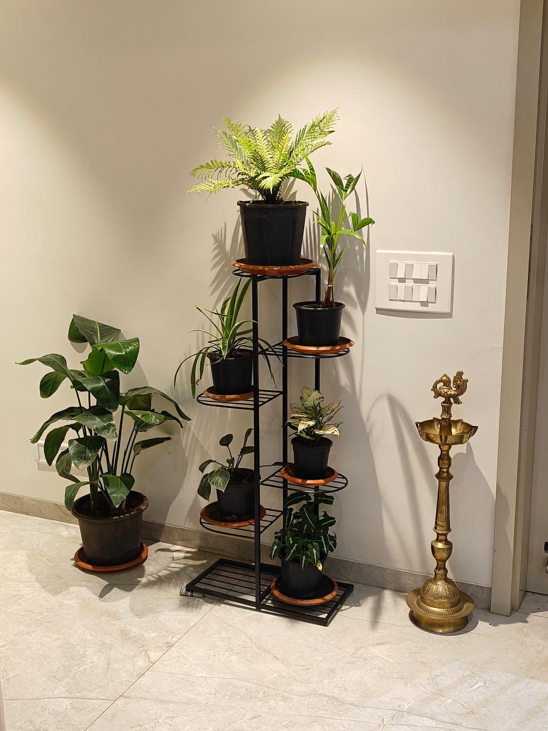 Customer photo review of Plant Stand Metal 6 Tier 7 Potted Multiple Flower Pot Holder Shelf Indoor Outdoor Planter Display Shelving Unit For Patio Garden Corner