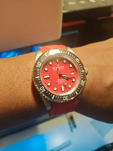 Customer photo review of Oceaneva Mens Deep Marine Explorer II Damascus Steel Watch Red Dial