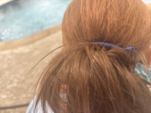 Customer photo review of JuvaBun Small Messy Bun