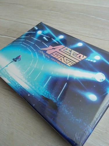 Customer photo review of Alien Stage Official Artbook (Free Shipping)