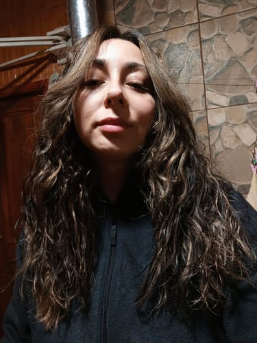 Customer photo review of Mousse Fijación Rizos More Inside Davines