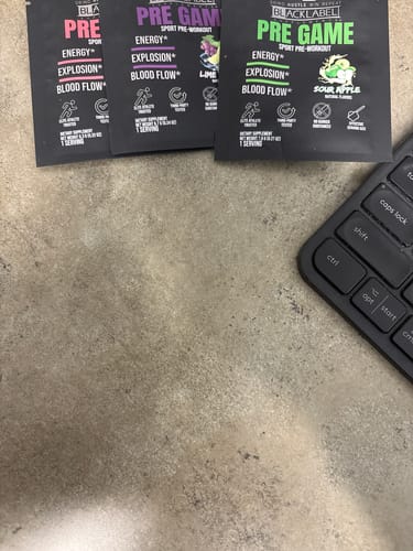 Customer photo review of 5 PRE WORKOUT SAMPLES + SHAKER