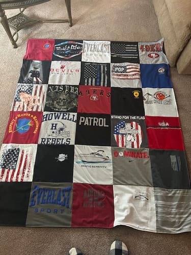 Customer photo review of Premium T Shirt Quilt