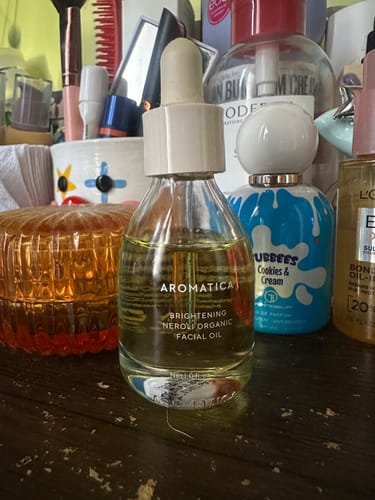 Customer photo review of Organic Neroli Brightening Facial Oil