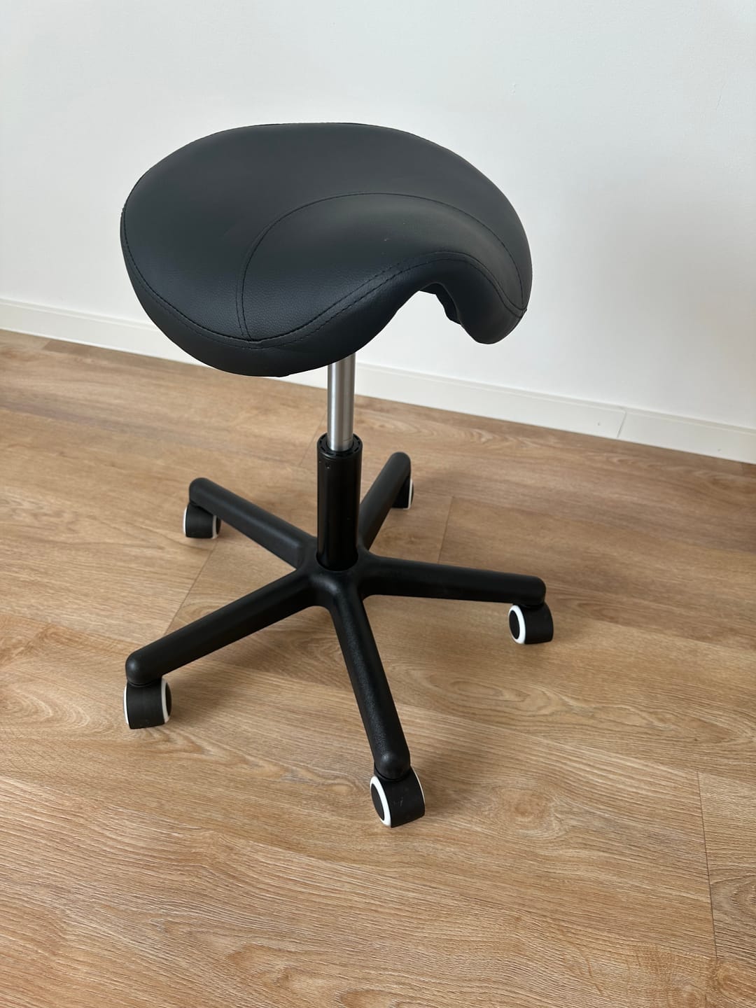 Customer photo review of Rollhocker Lumo Schwarz