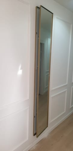 Customer photo review of דלת מראה להסתרת ארון חשמל
