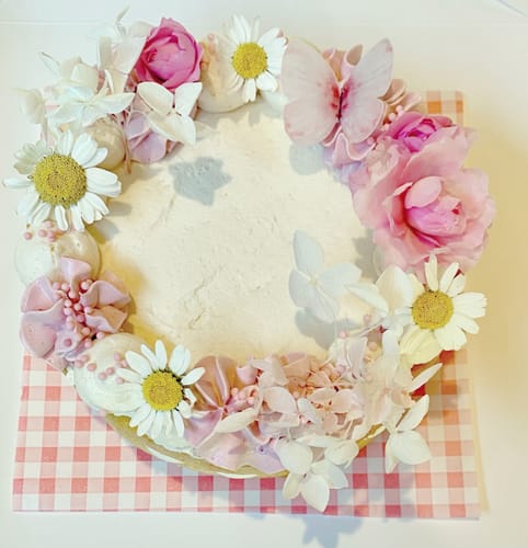 Customer photo review of WHITE DAISIES - Freeze Dried Edible Flowers