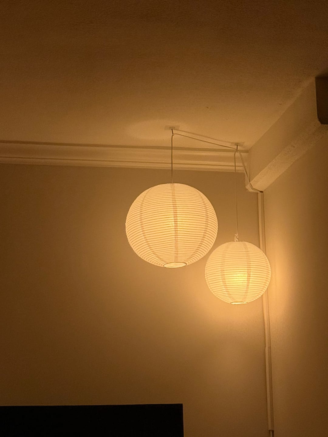 Customer photo review of 12/14/16" White Fine Line Premium Even Ribbing Paper Lantern, Extra Sturdy (3-PACK Cluster)
