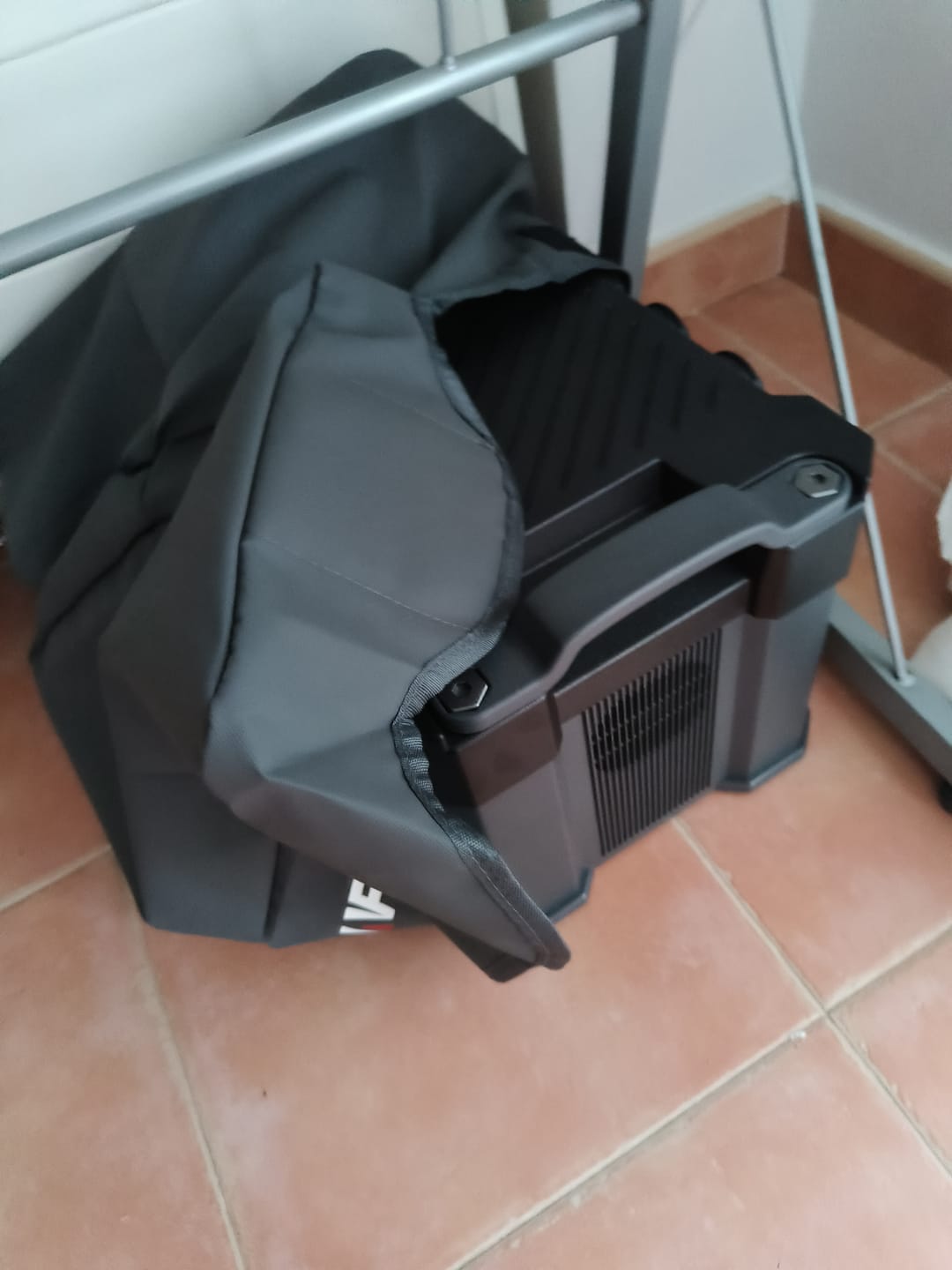 Customer photo review of ALLPOWERS Generador Solar 2400W (S2000 Pro + SP027 Panel Solar 100W)