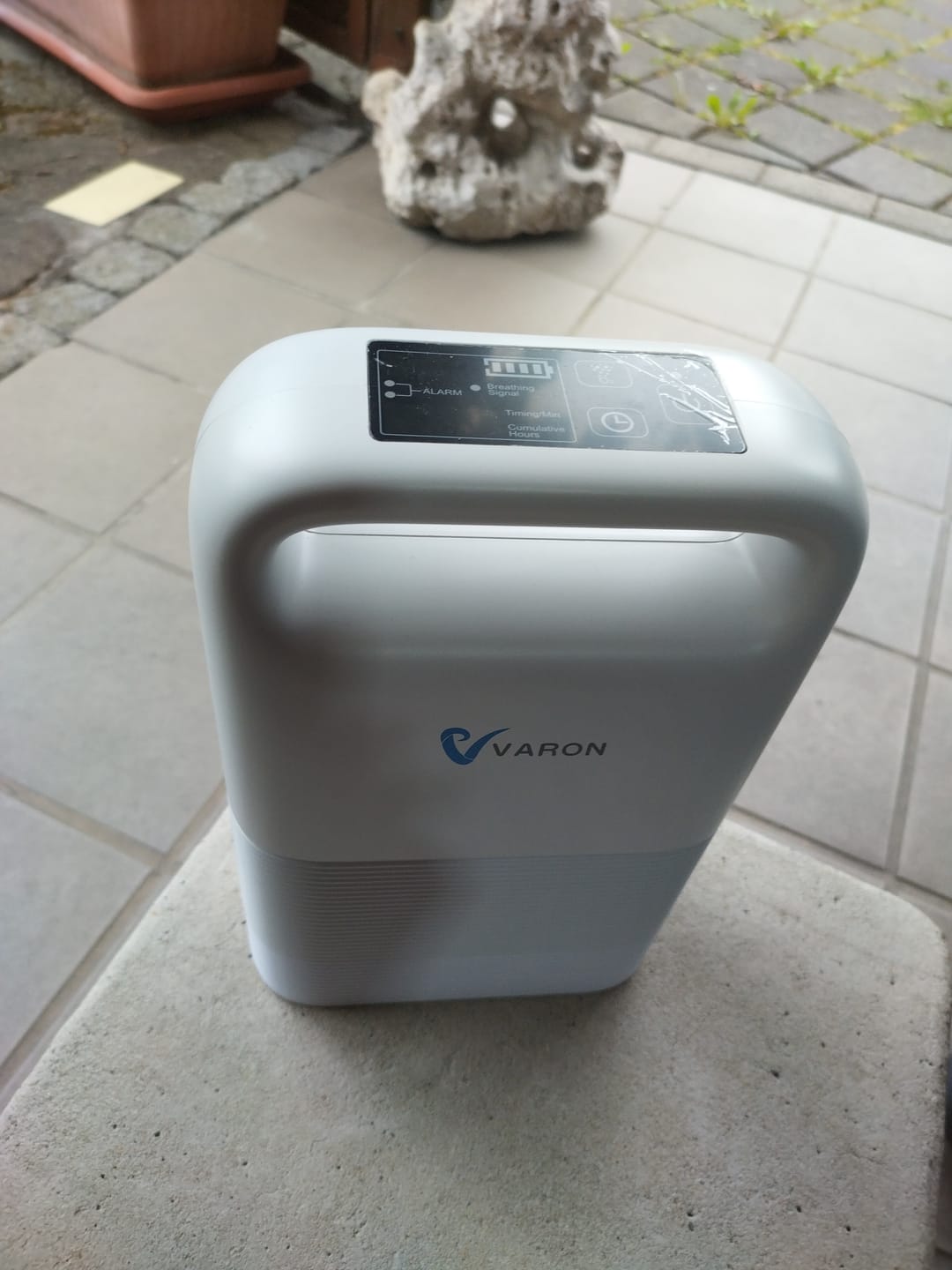 Customer photo review of VARON VP-2 Pulse Tragbarer Sauerstoff-Konzentrator mit Akku | 93% Sauerstoff, lange Batterie, CE-geprüft