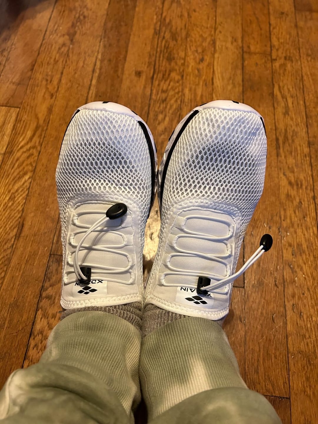 Customer photo review of Aleader Men's Xdrain Classic Knit 3.0 Water Shoes