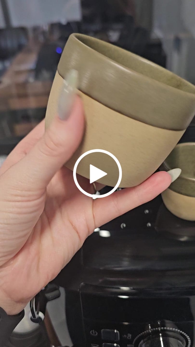 Customer video review of כוס קפוצ׳ינו  סדרת עגלגלות