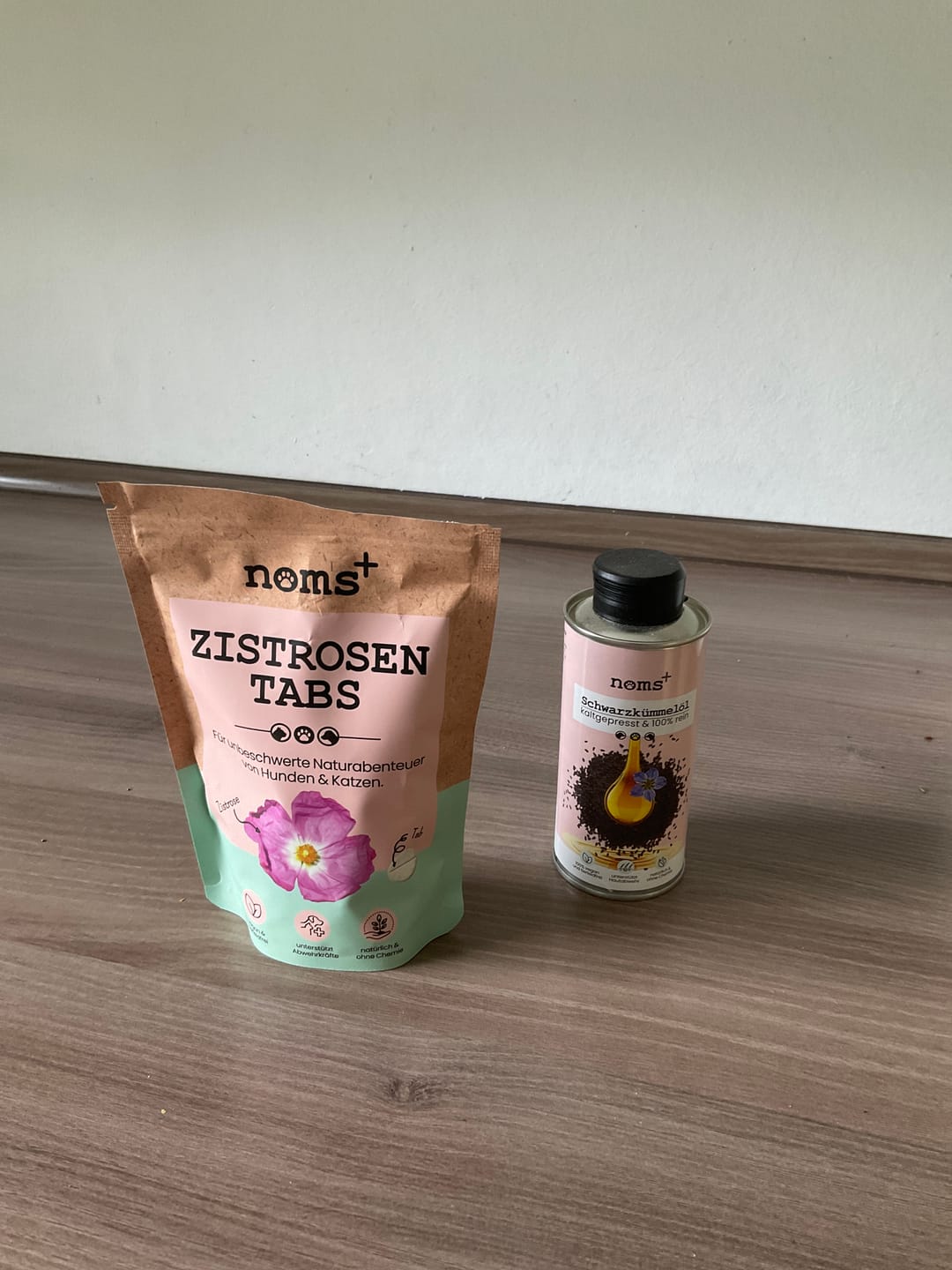 Customer photo review of Zistrosen Tabs - 100% natürliches Zistrosen-Leckerli für Wald- & Wiesenspaziergänge