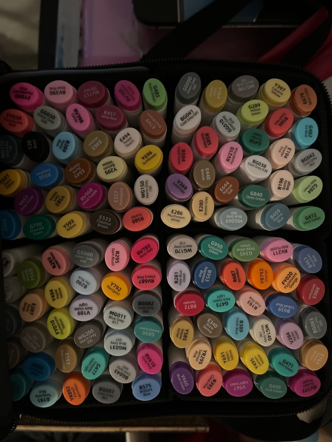 Customer photo review of Ohuhu Oahu 120 Colors Dual Tips Alcohol Art Markers, Fine & Chisel