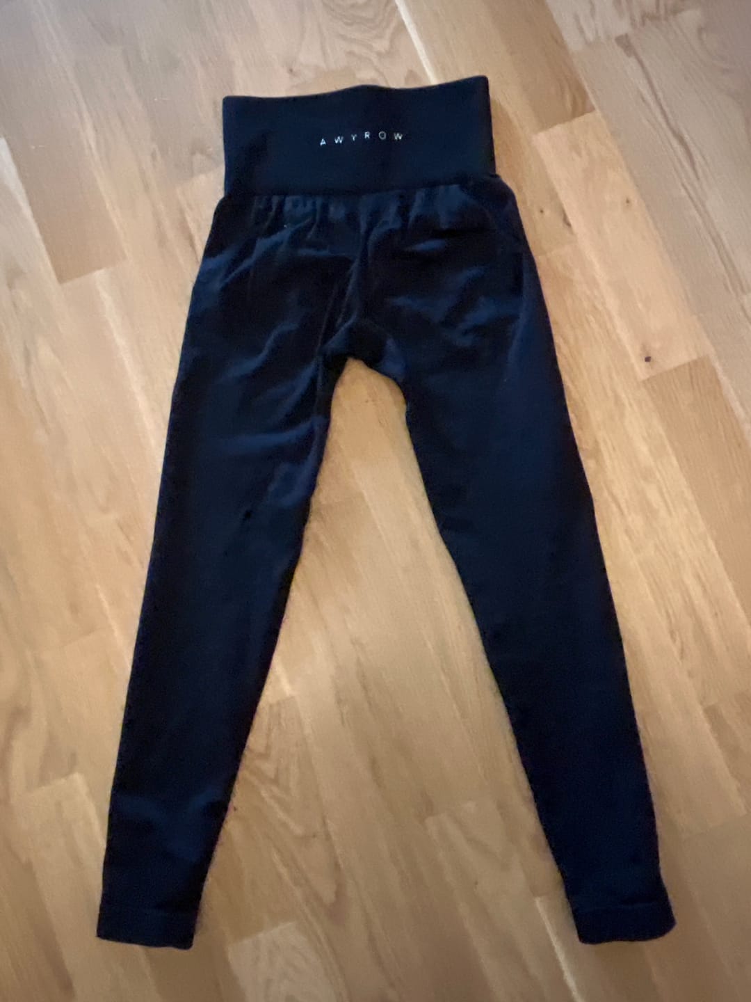 Customer photo review of Black Sculpt Seamless Tights