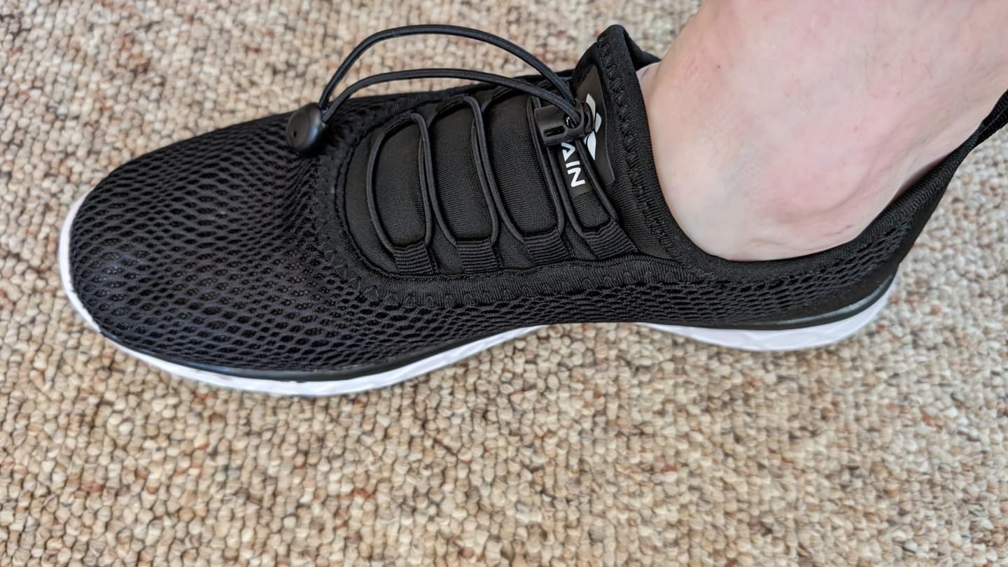 Customer photo review of Aleader Men's Xdrain Classic Knit 3.0 Water Shoes