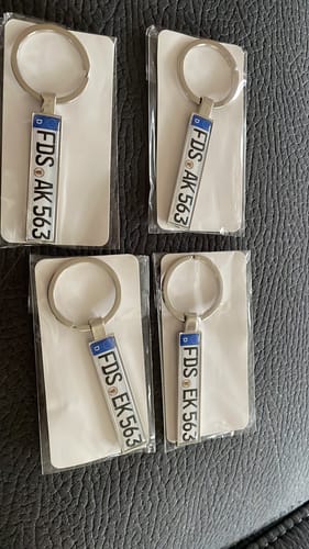 Customer photo review of Kennzeichen Schlüsselanhänger Mini Nummernschild Metall