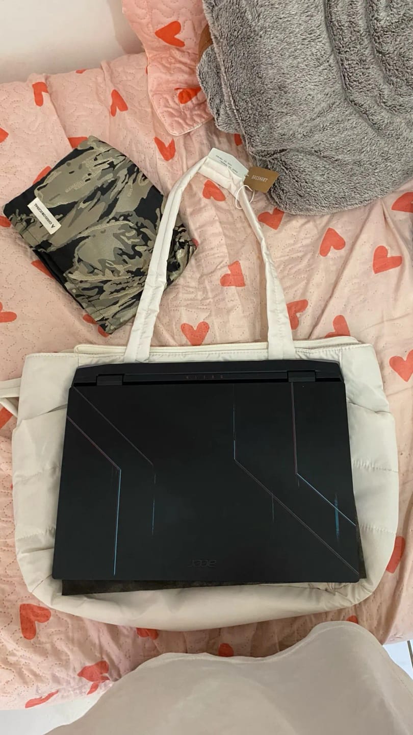 Customer photo review of Alex Puffer Tote Bag