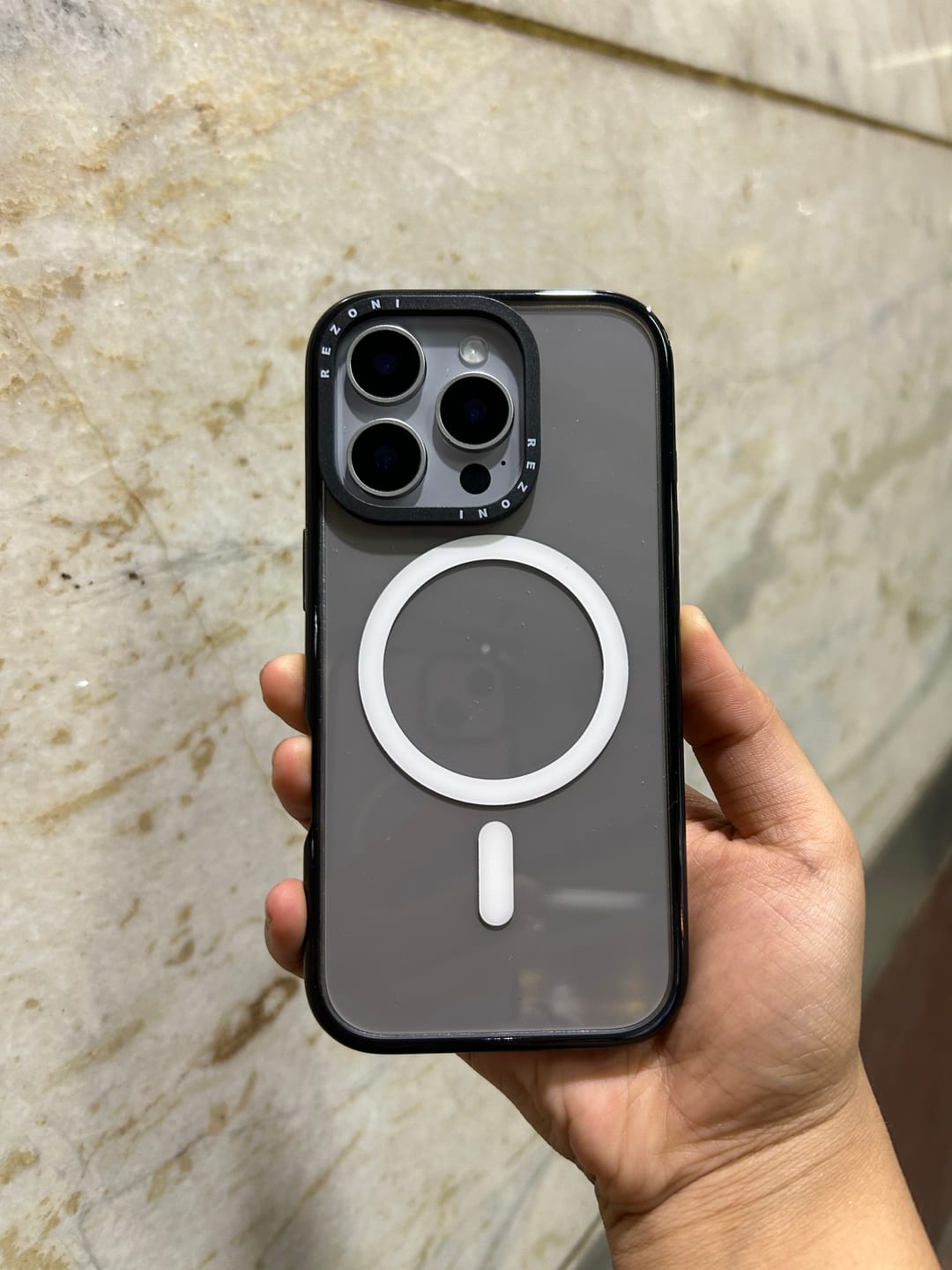 Customer photo review of Reverb 2.0 Impact MagSafe Clear Case