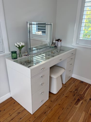 Customer photo review of (Set)Three glass top Vanity Table "amour”