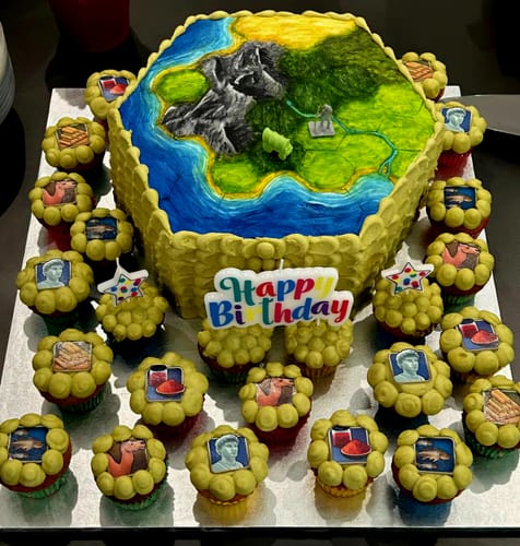 Customer photo review of 30 x 3.8 cm Small Cupcake Custom Edible Icing Images