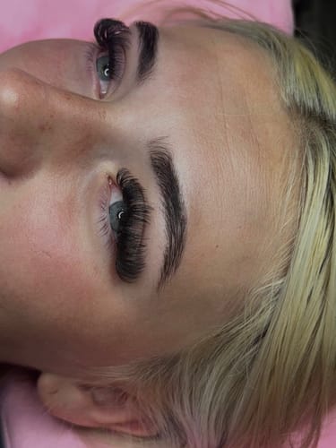 Customer photo review of 20D (Gold Range) Premade Russian Volume