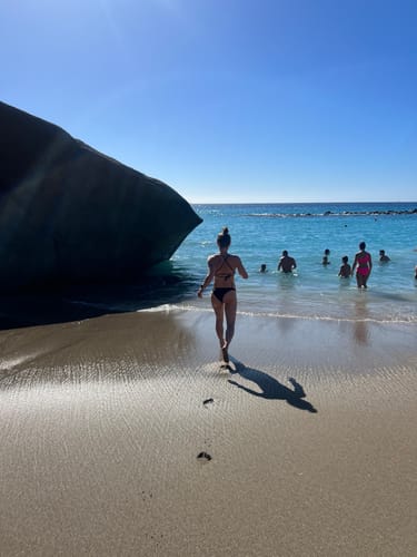 Customer photo review of Thea Bottoms - Nero