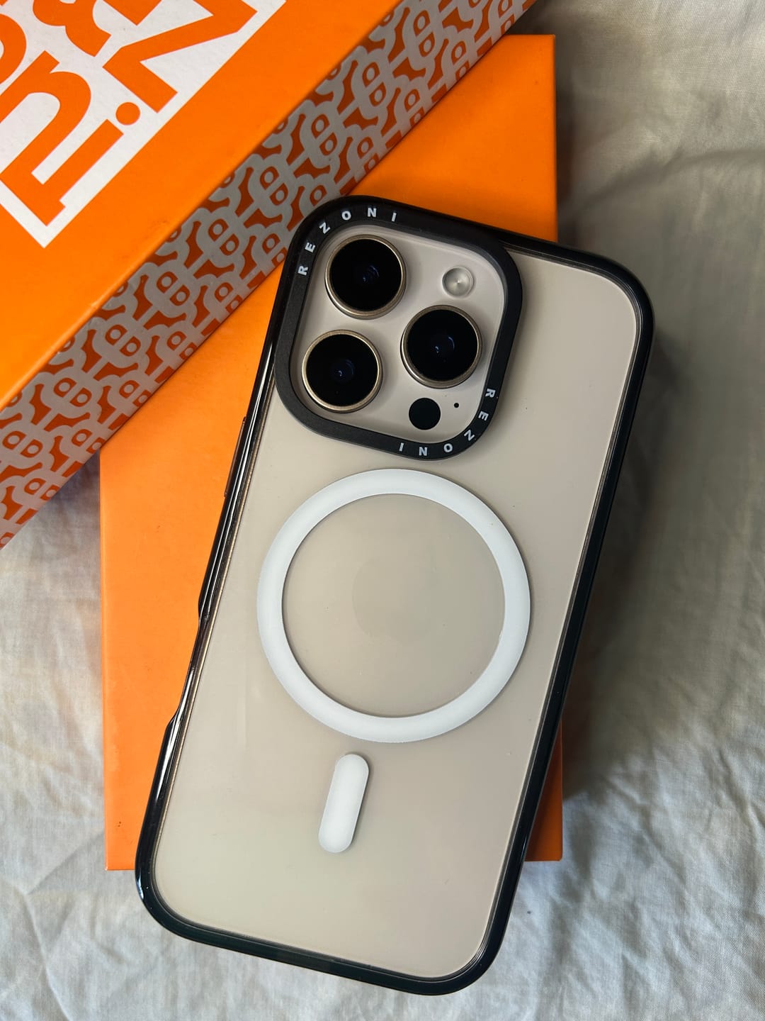 Customer photo review of Reverb 2.0 Impact MagSafe Clear Case