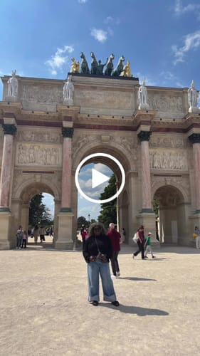 Customer video review of Luvwin 5x5 Deep Curly Salt And Pepper Glueless Gray Color Pre-Cut Lace Bob Wig