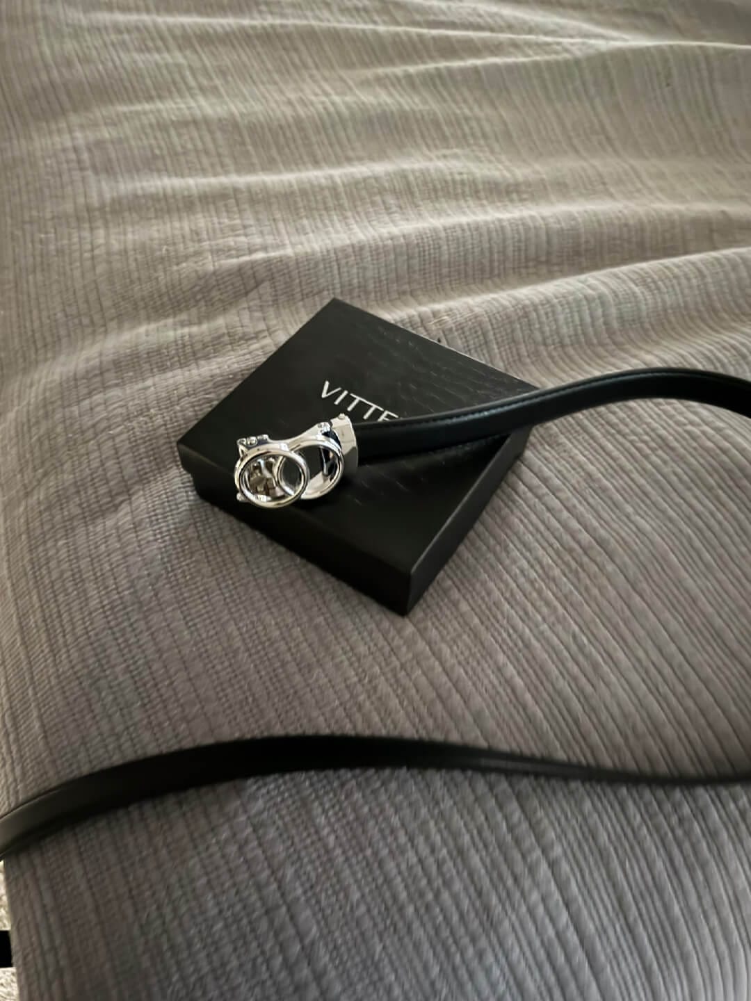 Customer photo review of Vittelo Belt Thin