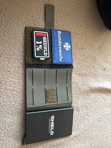 Customer photo review of Tactical Wallet First Edition- Steingrau Oliv