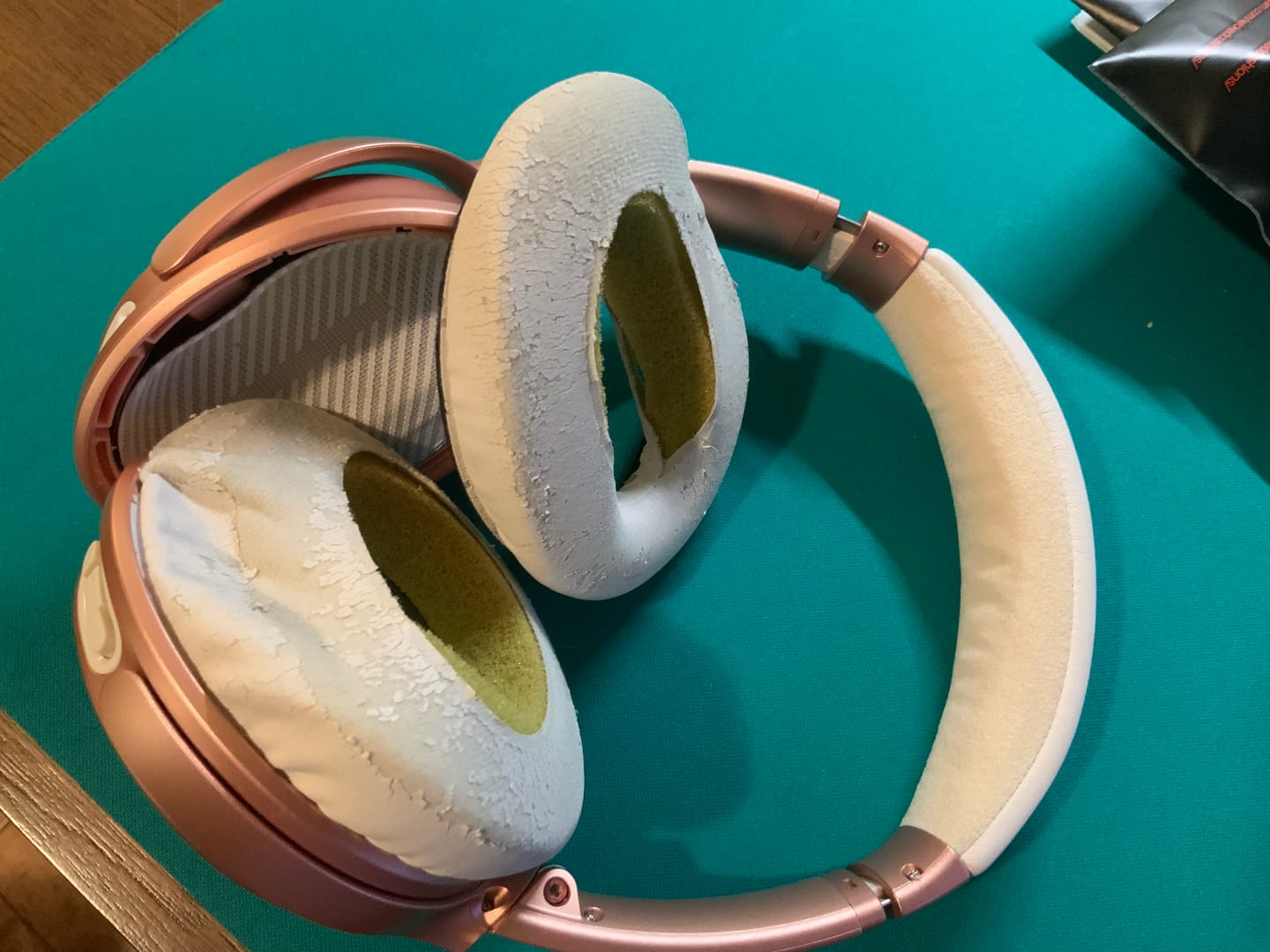 Customer photo review of Bose QuietComfort Silicone Headband Cover - WC BandZ QC