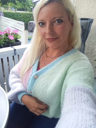 Customer photo review of Surprise Gift