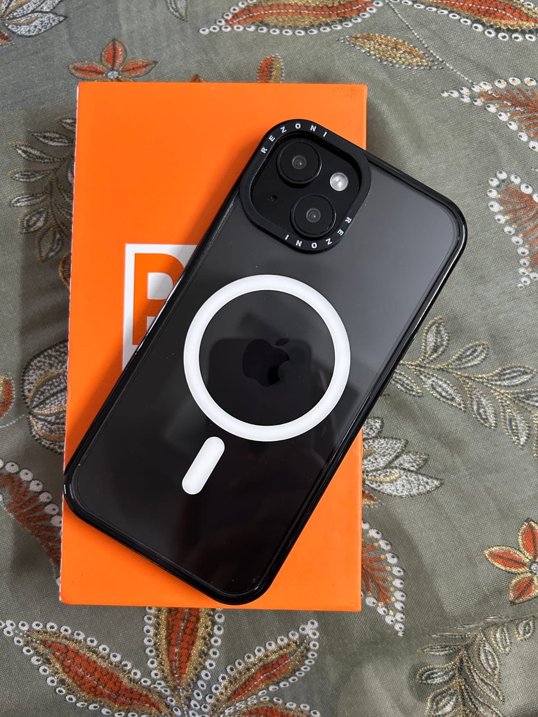Customer photo review of Reverb 2.0 Impact MagSafe Clear Case