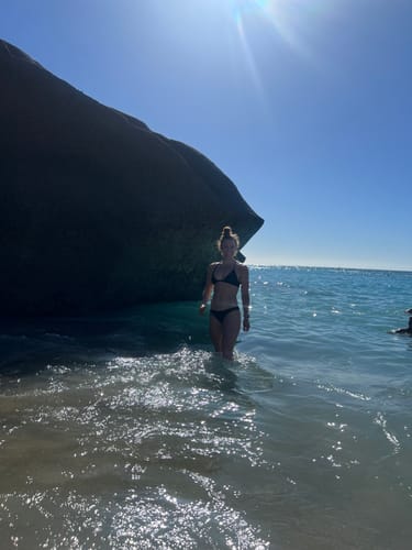 Customer photo review of Thea Top - Nero