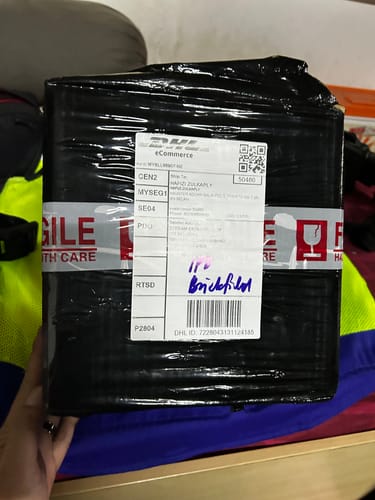 undefined review of 9FORTY E-Frame Trucker Manchester United FC Bronze Grey Heather Snapback image 1 out of 5