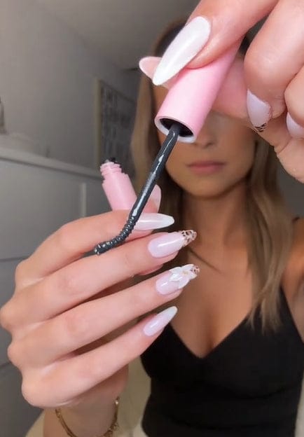 Customer photo review of Lash Bond & Seal - Black 10ml