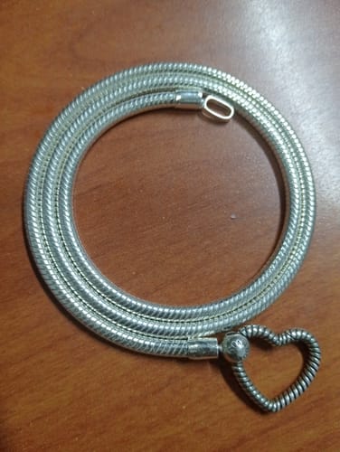 Customer photo review of COLLAR CORAZON MOMENTS PARA CHARMS PANDORA 925 + KIT DE REGALO