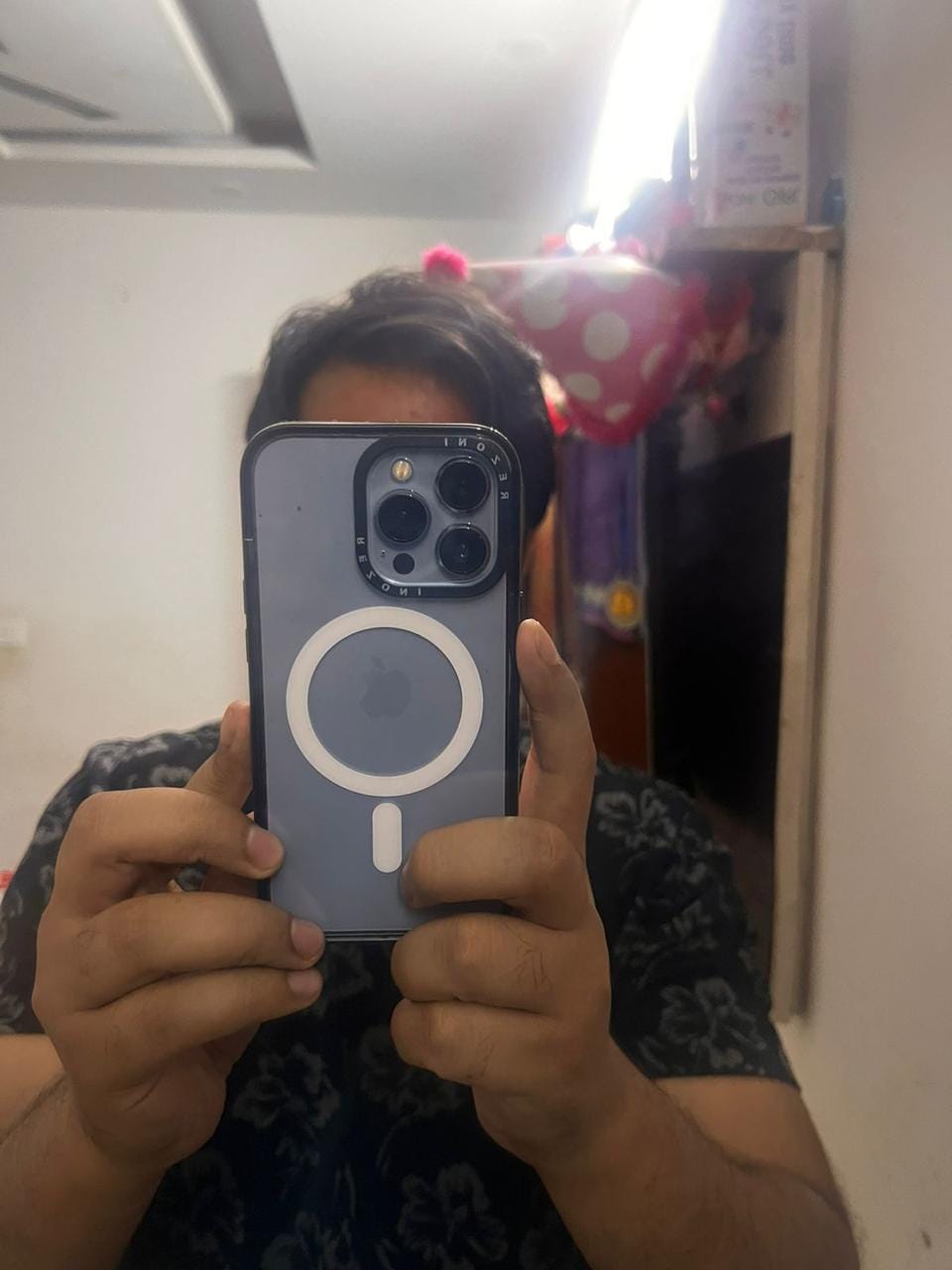 Customer photo review of Reverb 2.0 Impact MagSafe Clear Case